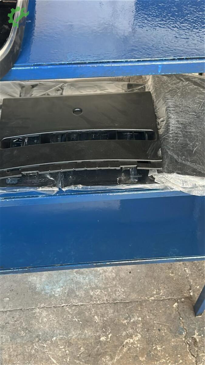 Renault Megane Göğüs çıkma parça