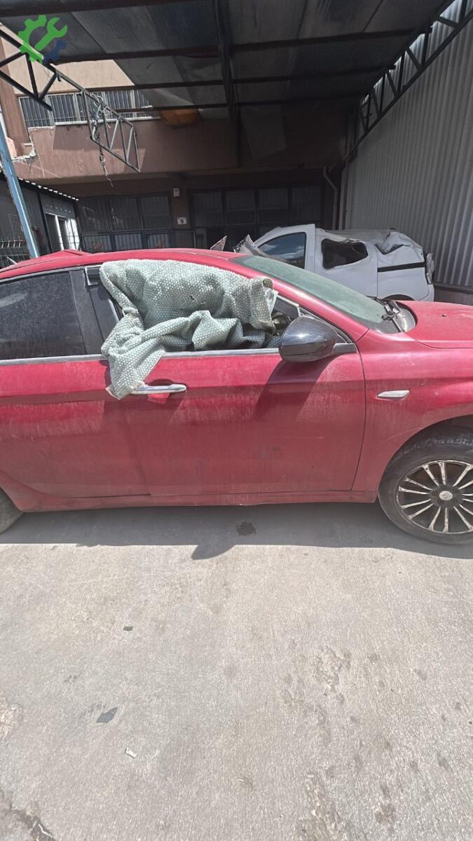 Fiat Egea Sağ Ön Kapı çıkma parça