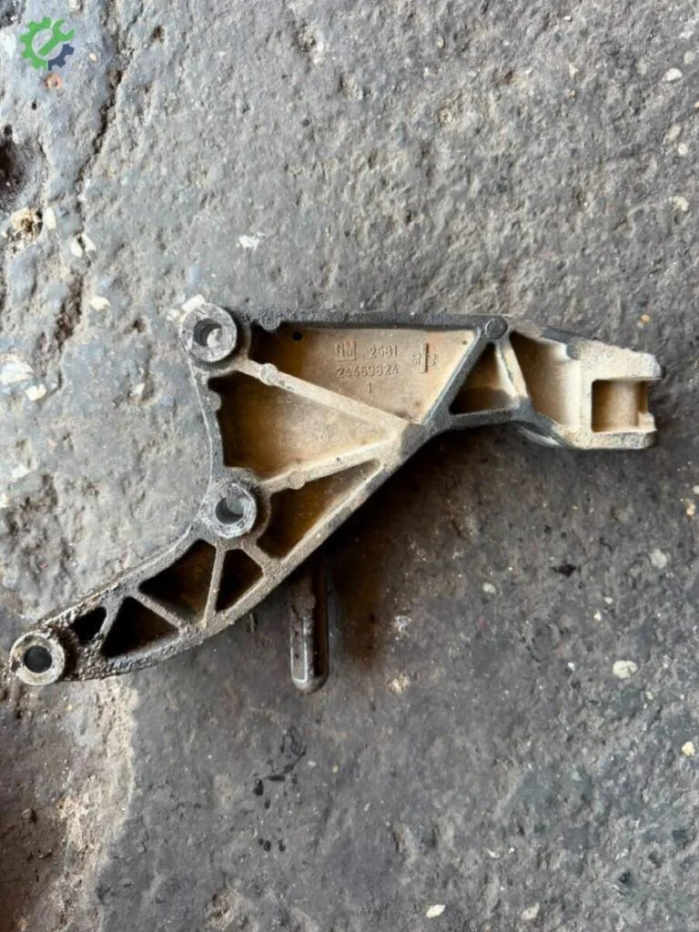Opel Astra Bağlantı Braketi 24459824 çıkma parça