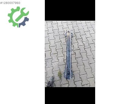 Skoda Superb Tampon Demiri çıkma parça