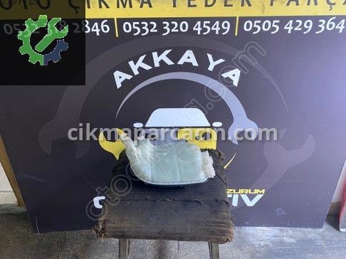 Mercedes-Benz CLA Radyatör A0005840807 çıkma parça