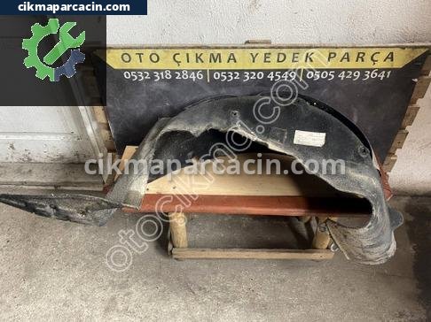 Mercedes-Benz CLA Davlumbaz çıkma parça