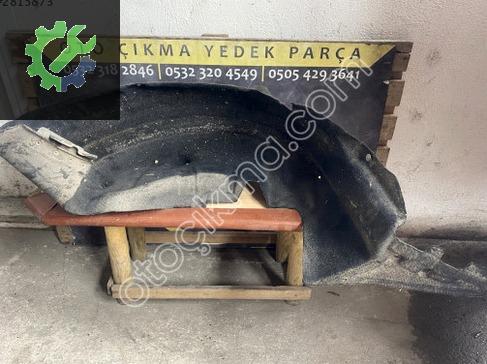Mercedes-Benz CLA Davlumbaz A1176900330 çıkma parça