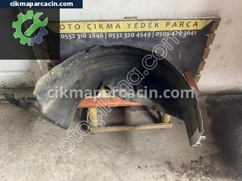 Mercedes-Benz CLA Davlumbaz çıkma parça