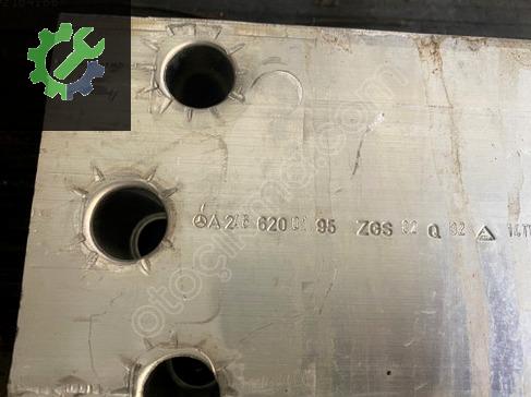 Mercedes-Benz CLA Tampon Braketi A2466200195 çıkma parça