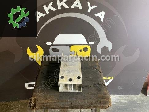 Mercedes-Benz GLA Tampon Braketi A2466200295 çıkma parça