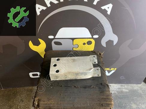 Mercedes-Benz A Serisi Tampon Braketi A2466200295 çıkma parça