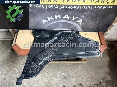 Mercedes-Benz CLA Sağ Arka Çamurluk çıkma parça