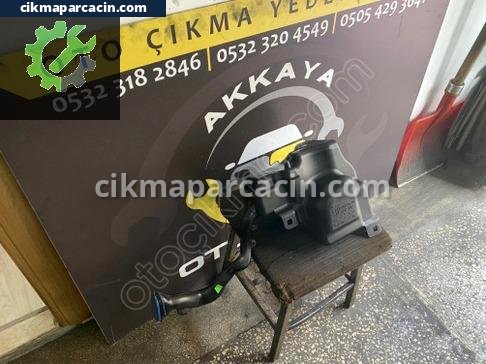 Mercedes-Benz A Serisi Cam Suyu Deposu çıkma parça