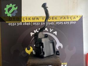 A2468690120 w246 B-Class Cam Su Bidonu Far Yıkamalı Çıkma