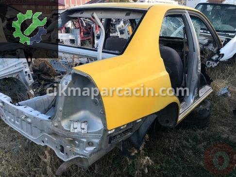 Hyundai Accent Sağ Arka Çamurluk çıkma parça