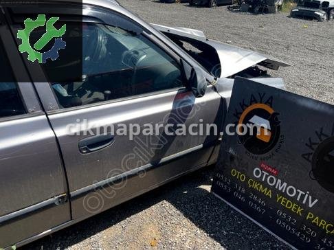 Hyundai Accent Sağ Ön Kapı çıkma parça