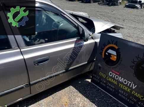 Hyundai Accent Sağ Ön Kapı çıkma parça