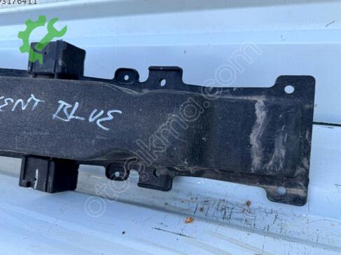 Hyundai Accent Arka Tampon Demiri 86631-1R000 çıkma parça