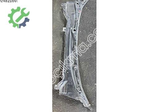Hyundai Accent Ön Cam Izgarası çıkma parça