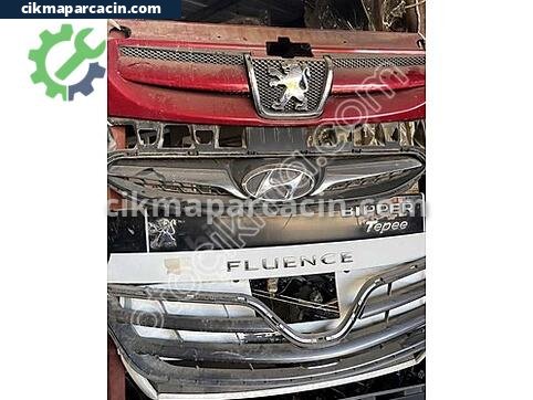 Hyundai Accent Ön Panjur çıkma parça