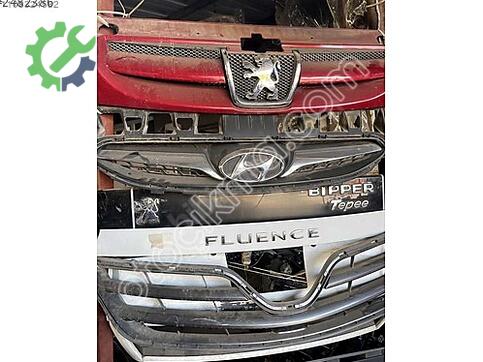 Hyundai Accent Ön Panjur çıkma parça