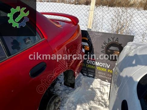 Hyundai Accent Sol Arka Çamurluk çıkma parça