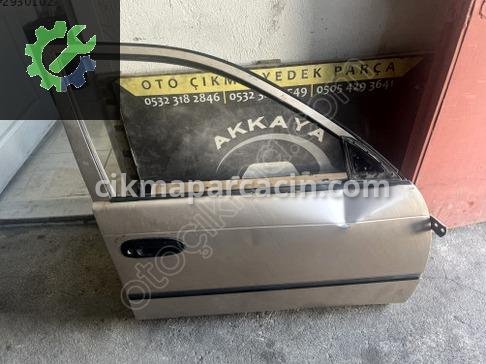 Toyota Corolla Sağ Ön Kapı çıkma parça