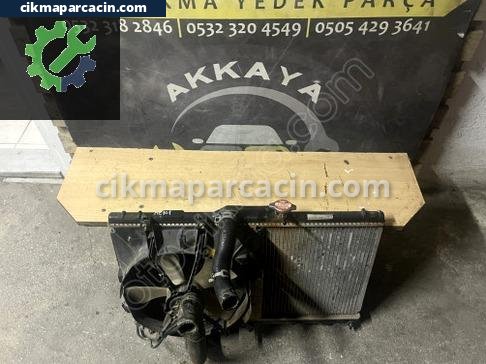 Toyota Corolla Su Radyatörü çıkma parça