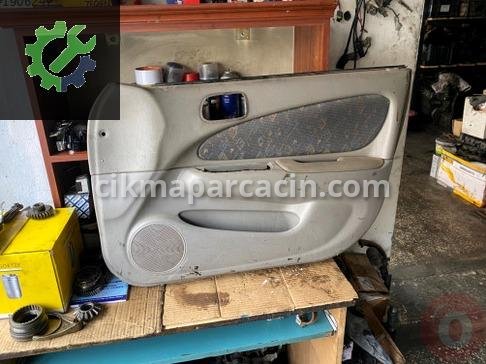 Toyota Corolla Kapı Döşemesi çıkma parça