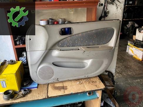 Toyota Corolla Kapı Döşemesi AE111 çıkma parça