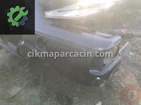 Toyota Corolla Sol Arka Çamurluk çıkma parça