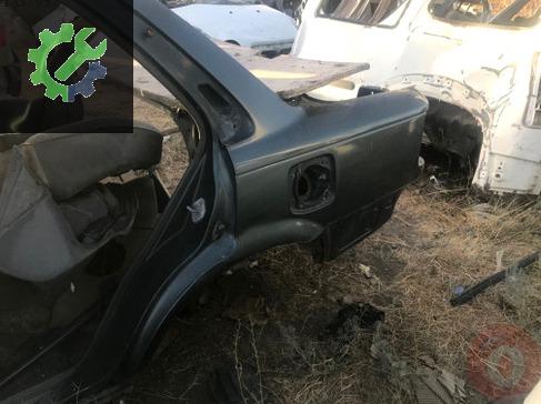Toyota Corolla Sol Arka Çamurluk çıkma parça