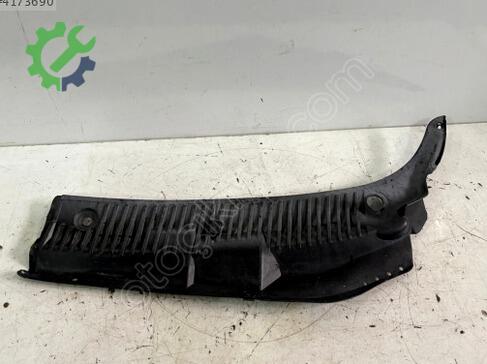 Alfa Romeo 146 Ön Cam Izgarası çıkma parça