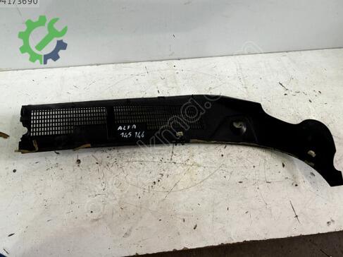 Alfa Romeo 146 Ön Cam Izgarası çıkma parça