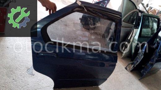 Alfa Romeo 146 Sağ Arka Kapı çıkma parça