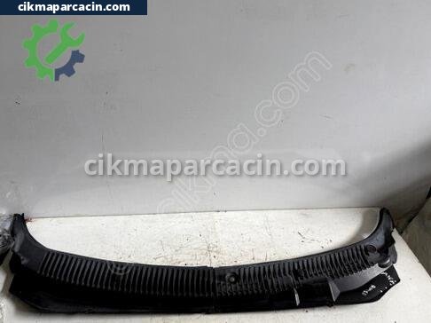 Alfa Romeo 156 Ön Cam Izgarası çıkma parça