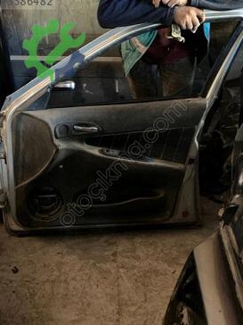 Alfa Romeo 156 Kapı Döşemesi çıkma parça