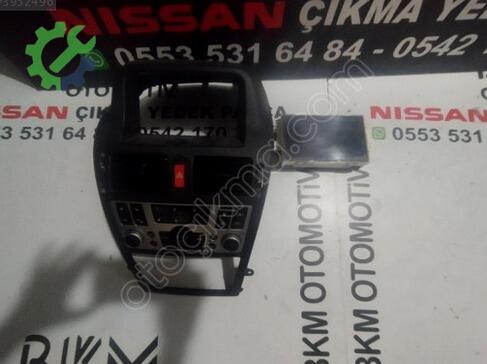 Nissan Almera Klima Kontrol Paneli çıkma parça