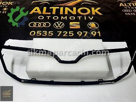 Skoda Octavia Ön Panjur çıkma parça