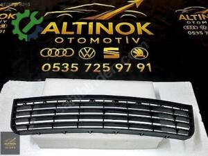 Volkswagen Golf 2004-2009 Orijinal Sıfır Ön Panjur 1K0853677