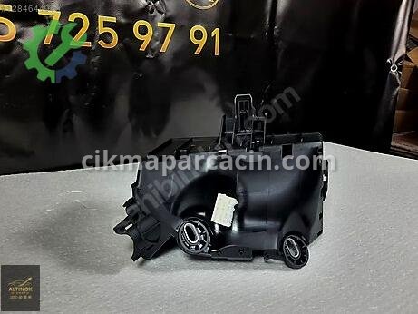 Volkswagen Golf Sigorta Kutusu çıkma parça