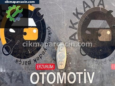Ford Grand C-Max Tavan Lambası çıkma parça