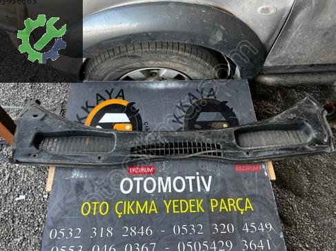 Ford C-Max Ön Cam Izgarası AM51R02216AC çıkma parça