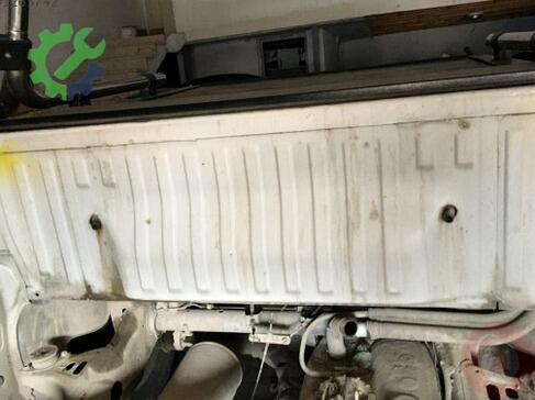 Volkswagen Amarok Çamurluk (Arka) çıkma parça