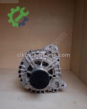 Volkswagen Amarok Şarj Dinamosu 03L903023P çıkma parça