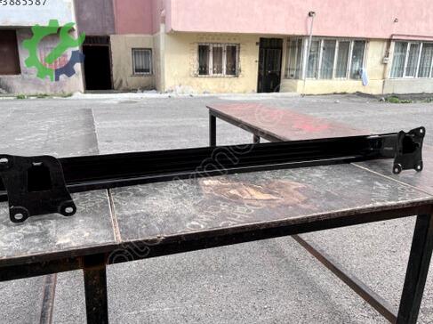 Volkswagen Jetta Arka Tampon Demiri 1K5807305A çıkma parça