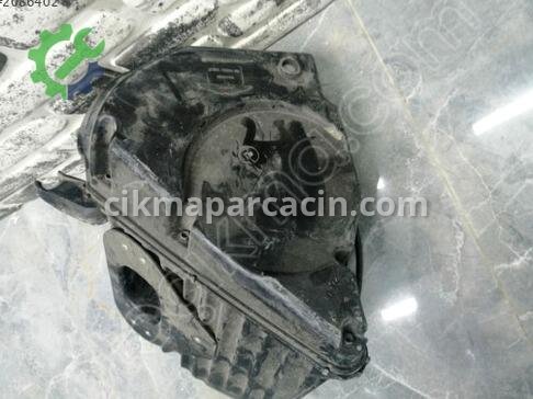 Aston Martin DBS Hava Filtresi Kutusu 8D33-9600-BA çıkma parça