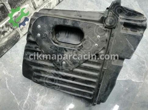 Aston Martin DBS Hava Filtresi Kutusu 8D33-9600-BA çıkma parça
