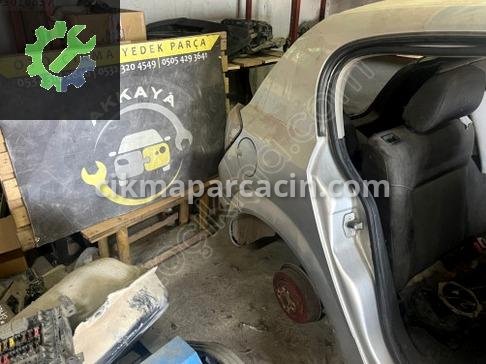 Opel Astra Sağ Arka Çamurluk çıkma parça