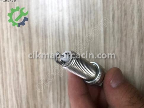 Toyota Corolla Buji FC16HR-CY9 çıkma parça
