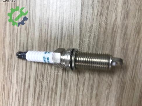Toyota Corolla Buji FC16HR-CY9 çıkma parça