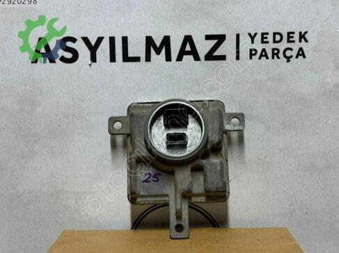 Audi A3 Far Beyni 8K0941597E çıkma parça