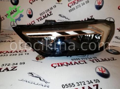 Audi A1 Sağ Ön Far çıkma parça