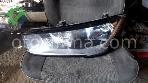 Audi A1 Sol Ön Far çıkma parça